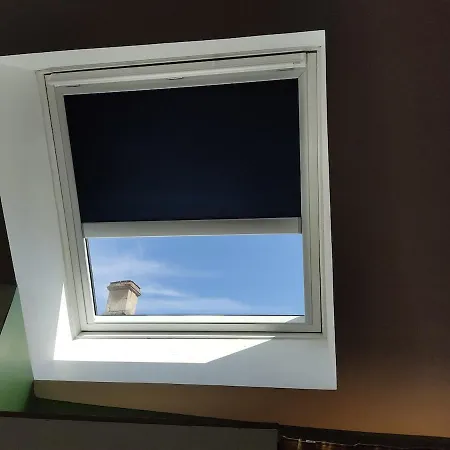 Agreable Maisonnette En Duplex, Avec Patio Proche *