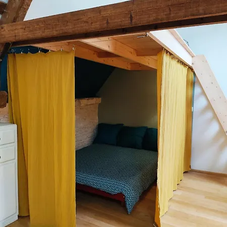 Agreable Maisonnette En Duplex, Avec Patio Proche Lion-sur-Mer