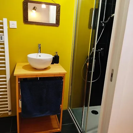 Agreable Maisonnette En Duplex, Avec Patio Proche Holiday home *