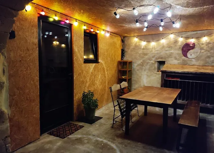 Maisonnette En Duplex, Avec Patio Proche Hébergement de vacances *