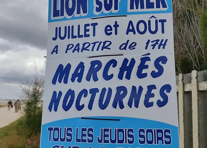 Hébergement de vacances Maisonnette En Duplex, Avec Patio Proche Lion-sur-Mer