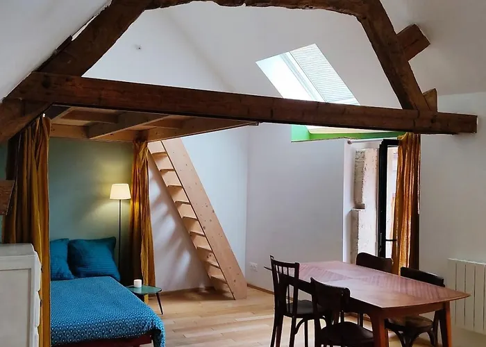 Maisonnette En Duplex, Avec Patio Proche Hébergement de vacances